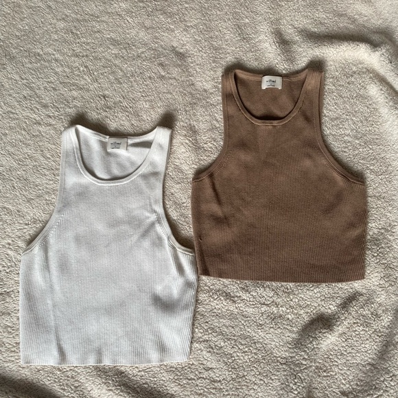 Aritzia- Wilfred clutch sweater tank - Picture 1 of 5